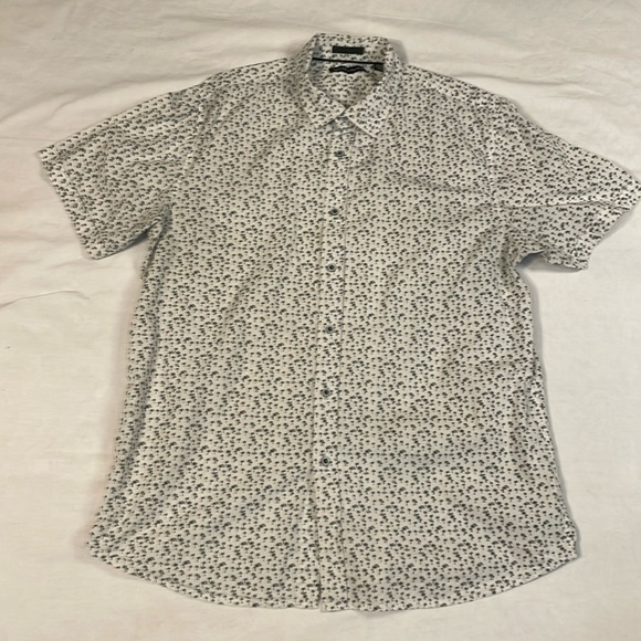 Saks Fifth Avenue Black Label Men’s Hawaiian Shirt Sleeve Casual Shirt Size XL - Picture 1 of 6